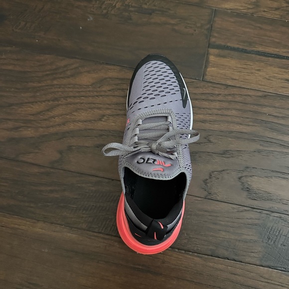 Nike Airmax size 6.5 youth (8 women’s) - Picture 2 of 6